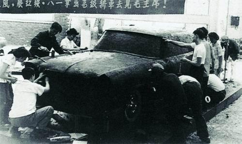 第一辆红旗轿车CA-72-1E那年生产 中国第一辆轿车叫什么名字
