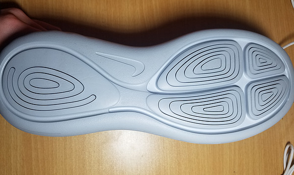 耐克LUNARGLIDE 9开箱测评 Nike登月9实物细节赏析