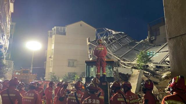 苏州酒店坍塌事故原因是什么