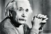 印度超级数学天才拉马努金是不是一个可以超越爱因斯坦的神人？