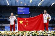 奥运第十五日综述：中国代表团再摘两金 男子十米台包揽冠亚军