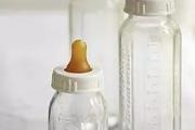 塑料奶瓶和玻璃奶瓶，哪种对宝宝的身体比较好，有何依据？