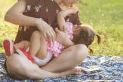 妈妈和宝宝之间，哪种哺乳姿势对于双方来说比较健康？