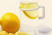 柠檬水的功效与作用,快喝点柠檬水来美容养颜！