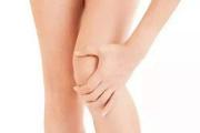 女性膝盖痛的原因,可能不仅仅是缺钙的问题