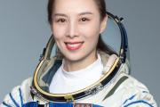 王亚平将成中国首位出舱活动女航天员
