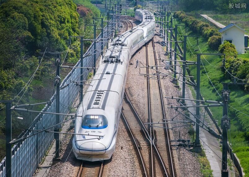 郑州铁路最新通知 官方称部分铁路班次恢复运行