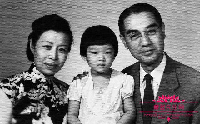 胡因梦的父亲胡赓年照片，胡因梦怎样与母亲璩诗方和解的？