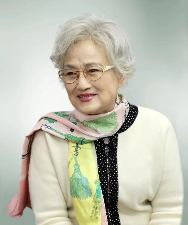 著名越剧表演艺术家、越剧“林妹妹”王文娟去世，享年95岁