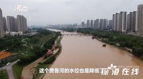 航拍雨后郑州:道路积水正退去 现场情况是怎样的呢？？