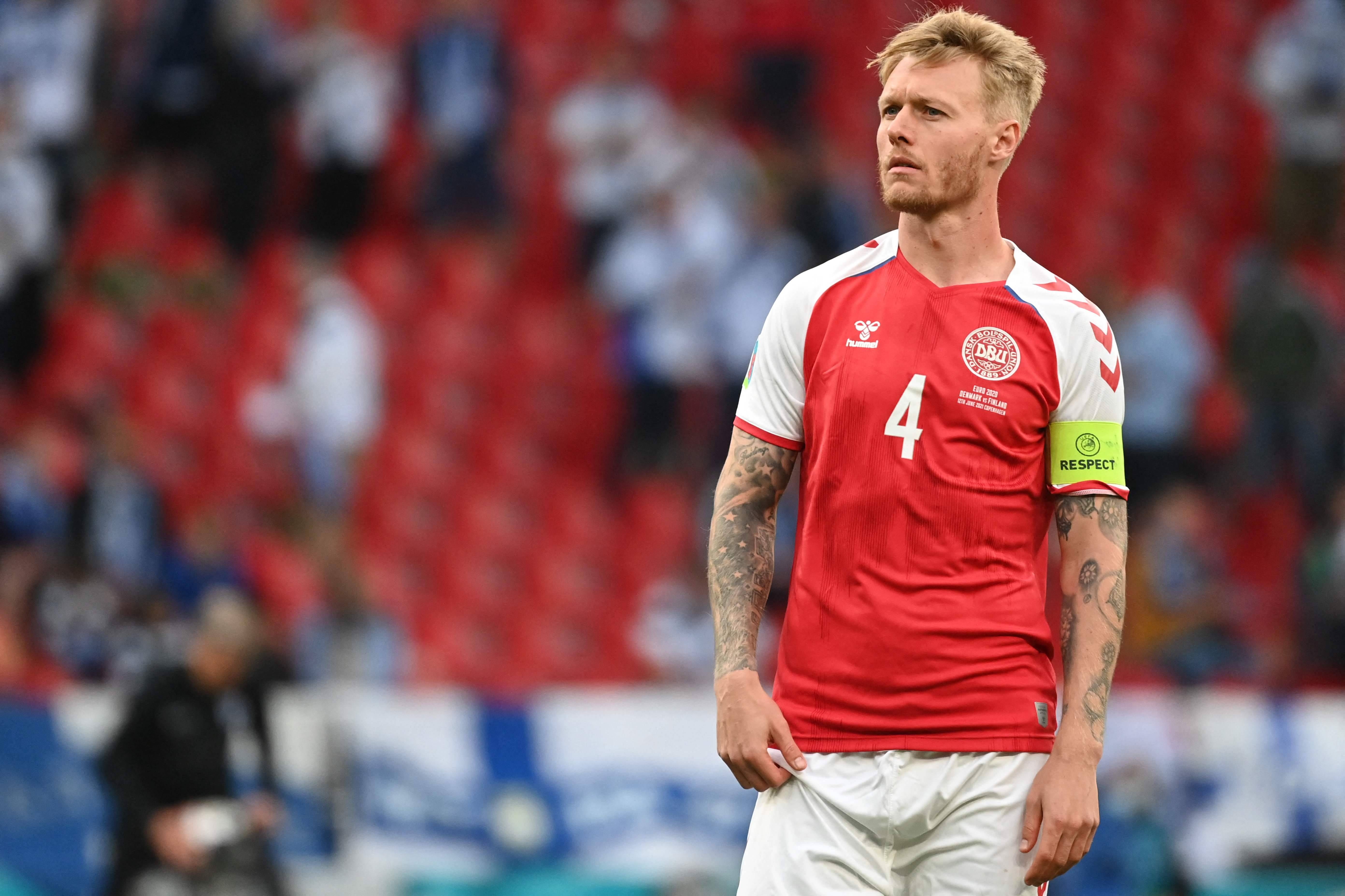 官方：丹麦队长克亚尔和医疗团队获得2021年欧足联主席奖
