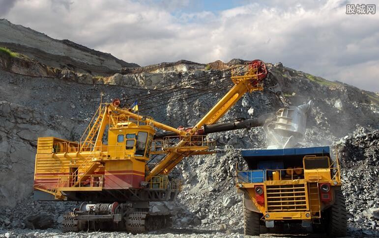 澳洲铁矿石价格大跌 未来还会继续下降吗？