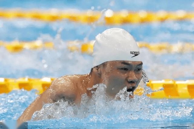 破世界纪录！中国队赢得男女混合4x50米自接力金牌