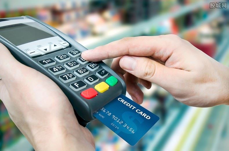 信用卡最低还款的坏处有哪些 算不算逾期的？