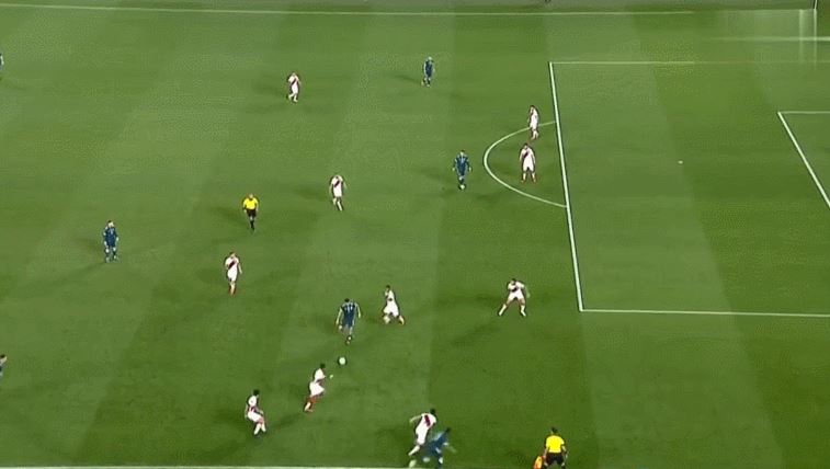 世预赛-阿根廷1-0秘鲁 劳塔罗头槌建功梅西任意球造杀机