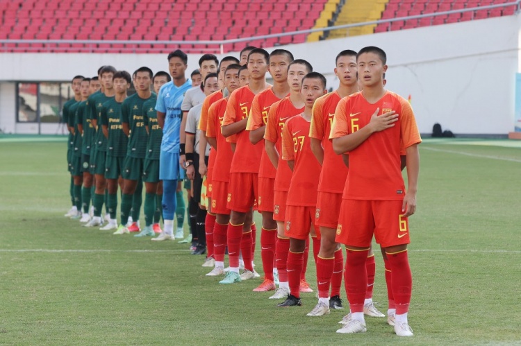 媒体人：中国青少年足球联赛启动仪式近日举行，陈戌源任主持人