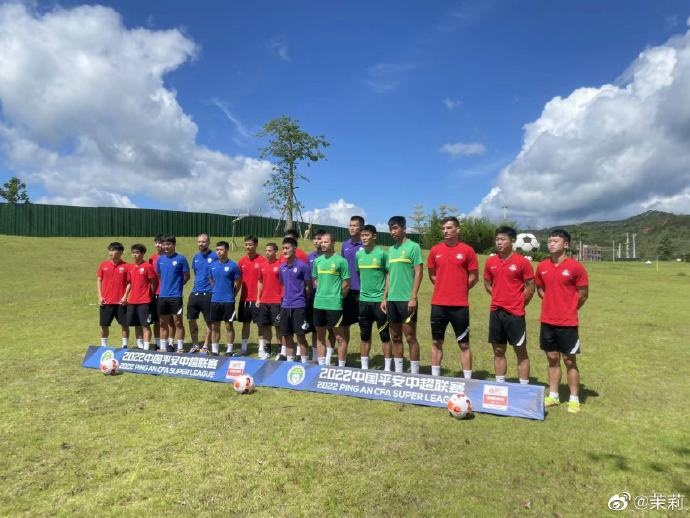 梅州赛区组织足球高尔夫比赛⛳，深圳队和津门虎并列夺冠