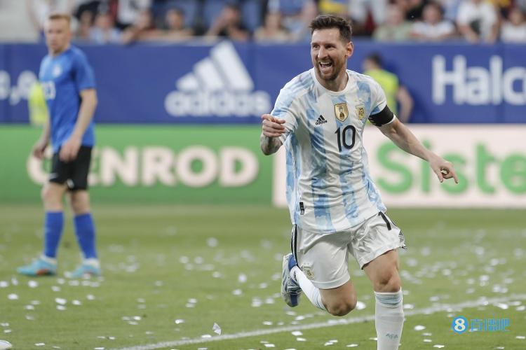 特维斯：希望梅西举起大力神杯，阿根廷队很有机会夺得世界杯