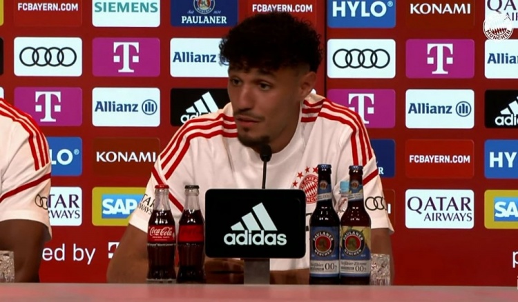 马兹拉维：选择加盟拜仁不是艰难决定，在这里我有望拿到重要冠军