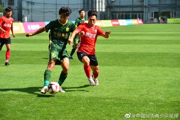 中国青少年足球联赛（U19组）A、B组第一阶段已于昨日正式开赛